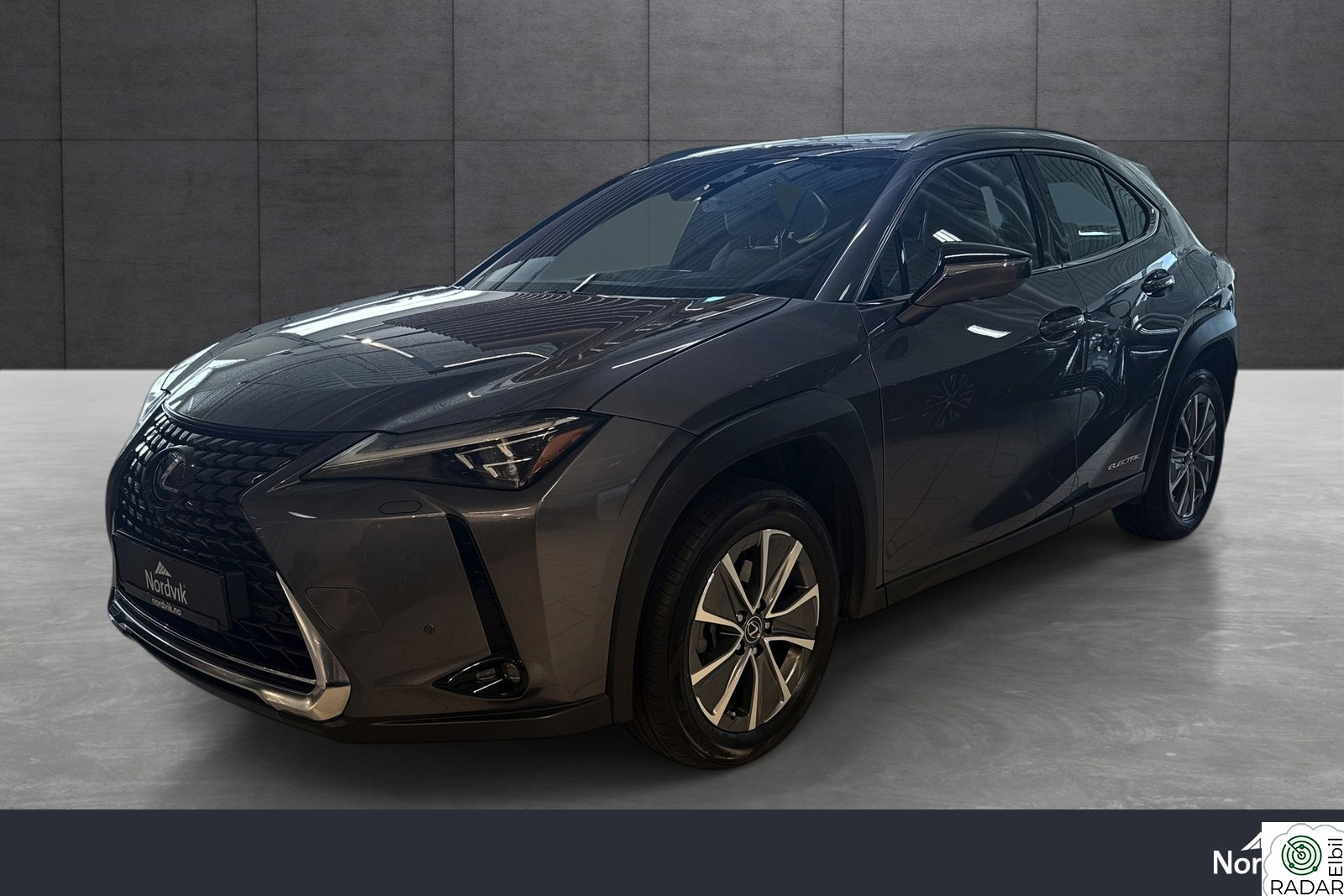 LEXUS UX300E Luxury | 1,95% Rente!