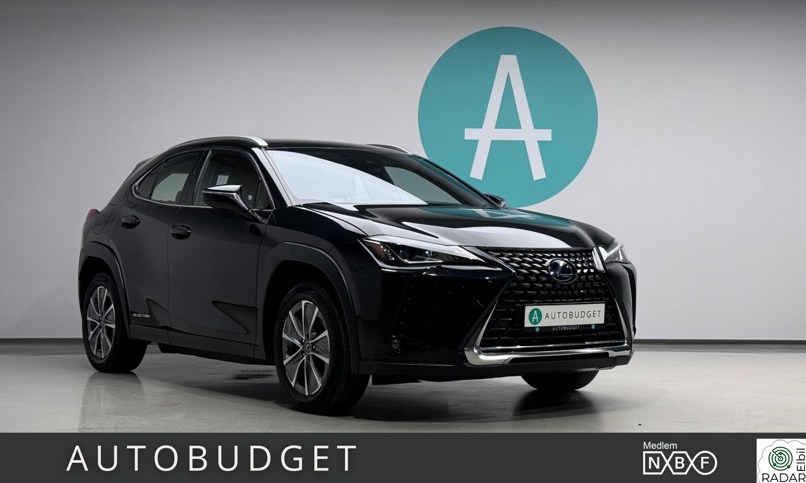 LEXUS UX300E FWD Premium / Relax / Skinn / ACC / Rattvarme
