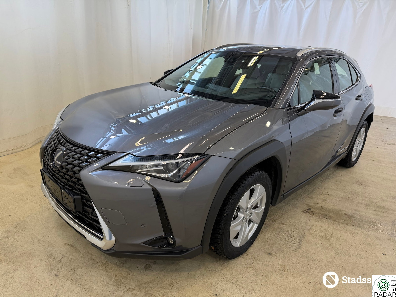 LEXUS UX300E