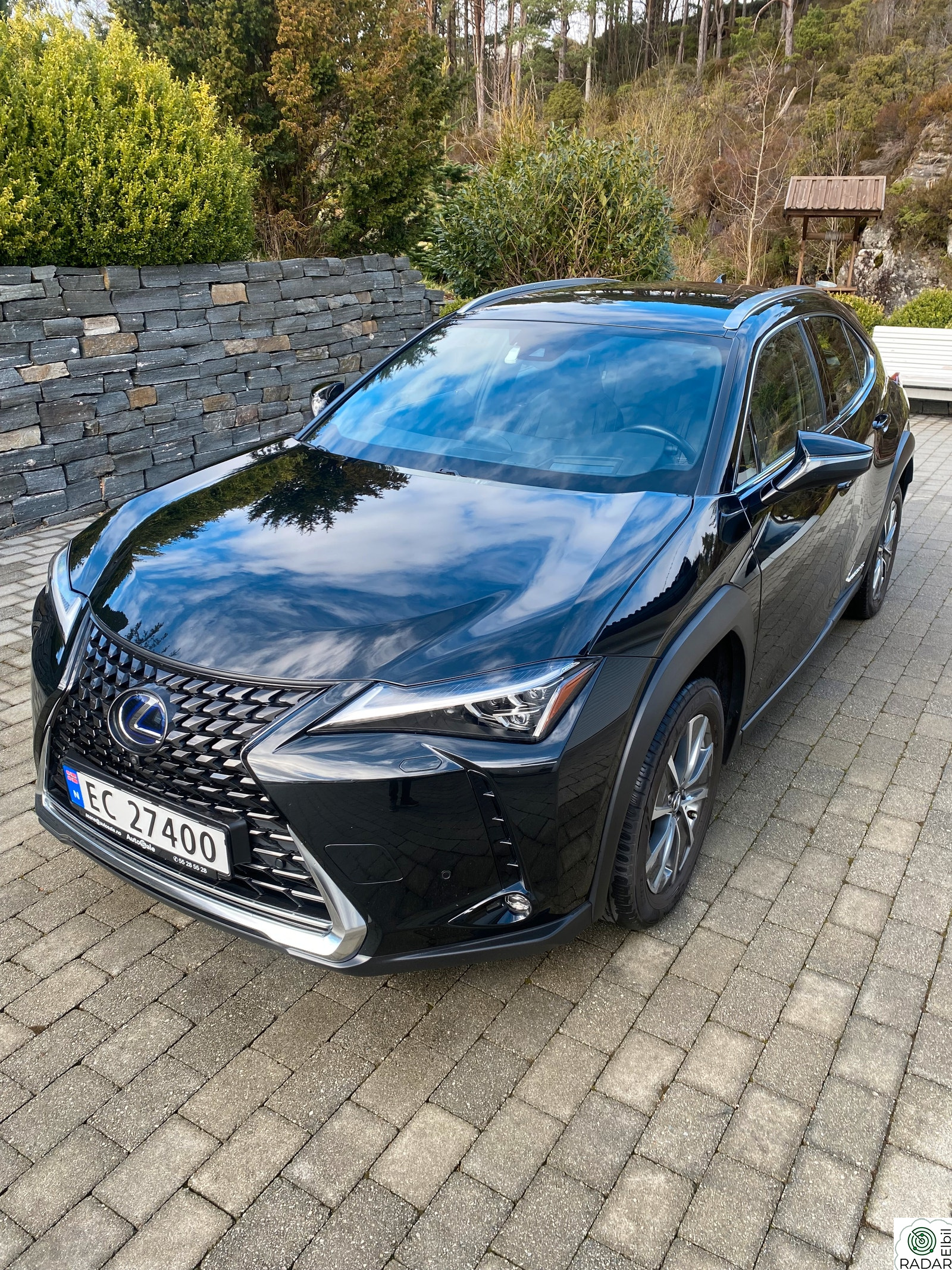 LEXUS UX300E 300E HEAD UP SKINN KAMERA LED ACC KEYLESS 24MND GARANTI