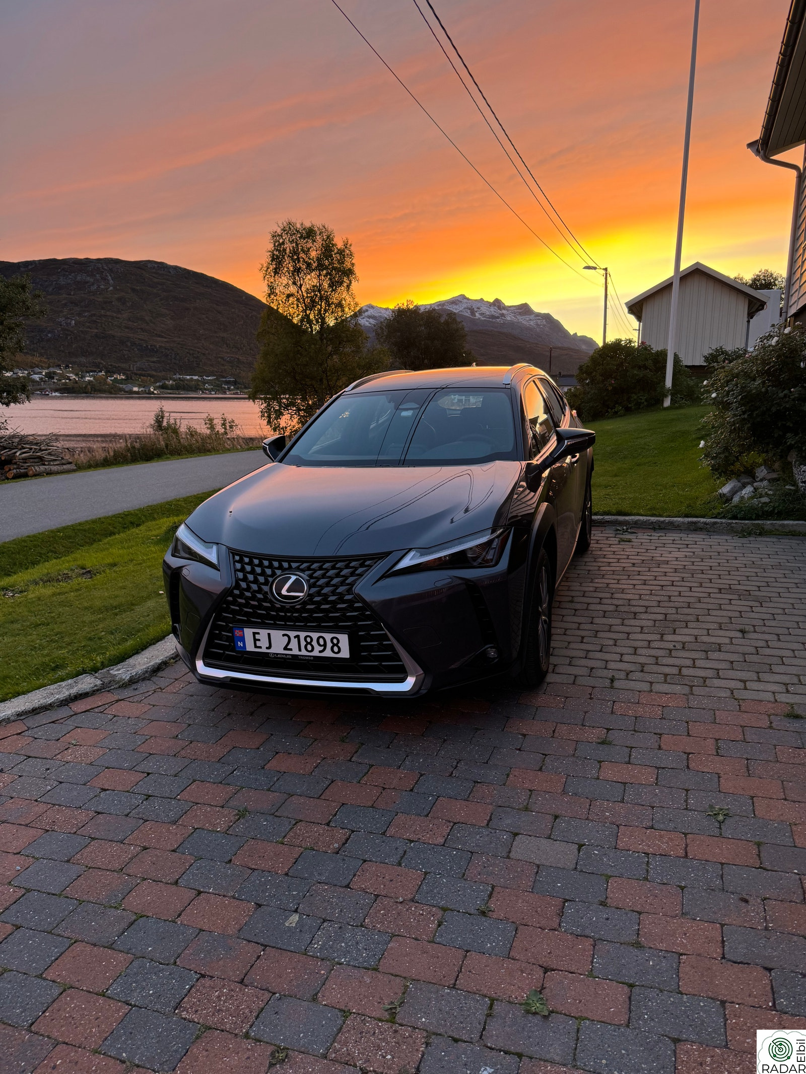 LEXUS UX300E FWD Premium