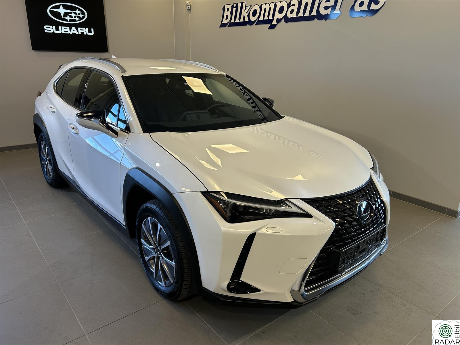 LEXUS UX300E Stor batteripakke Premium Tech/450 km WLTP rekkevidde/L