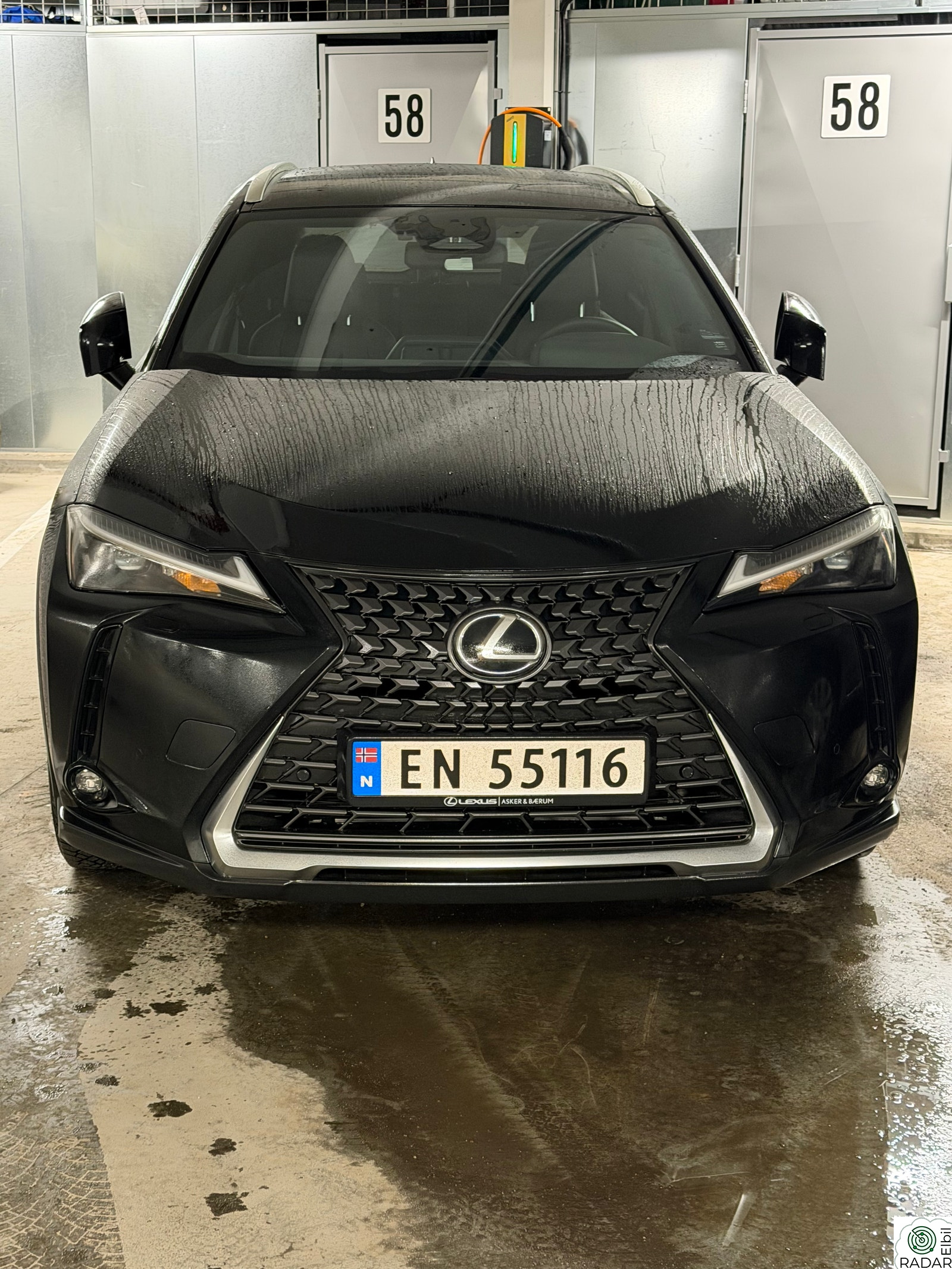 LEXUS UX300E 300e FWD Edition35 Pris kr 2500.-