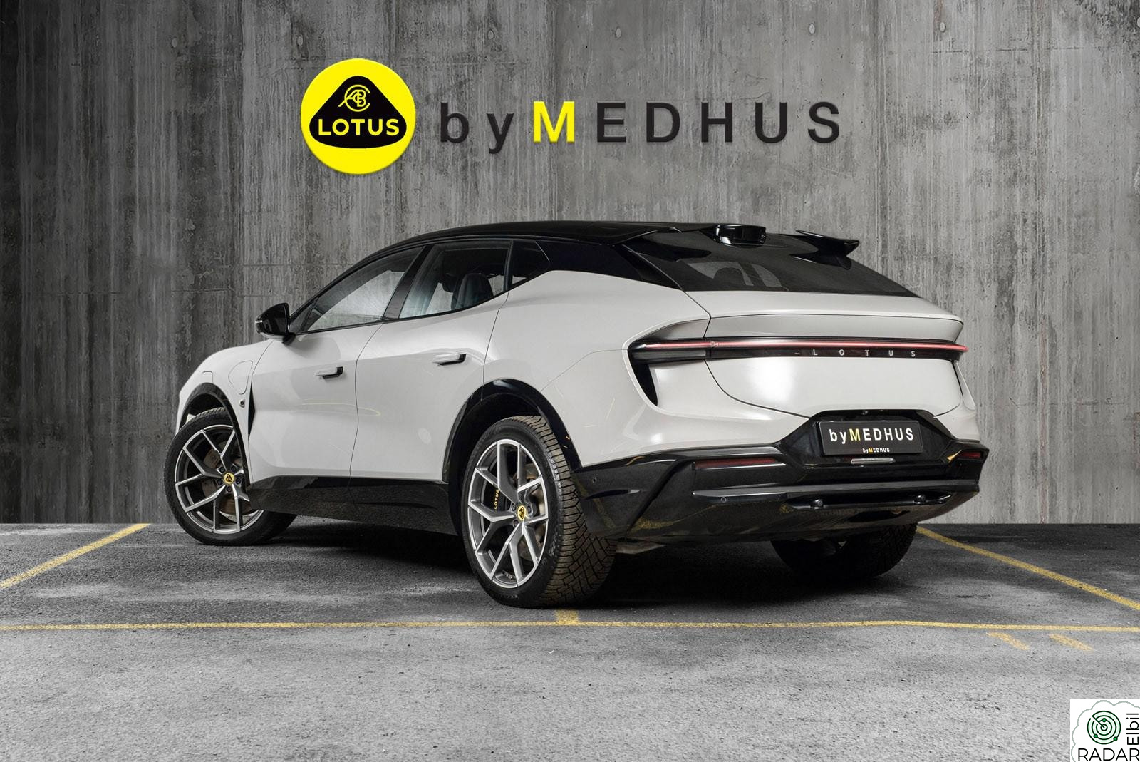 LOTUS ELETRE 612HK - 2x22" - 2024 reg
